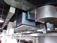 食堂排油煙系統清洗——煙道清洗——蘭大一院營養樓項目